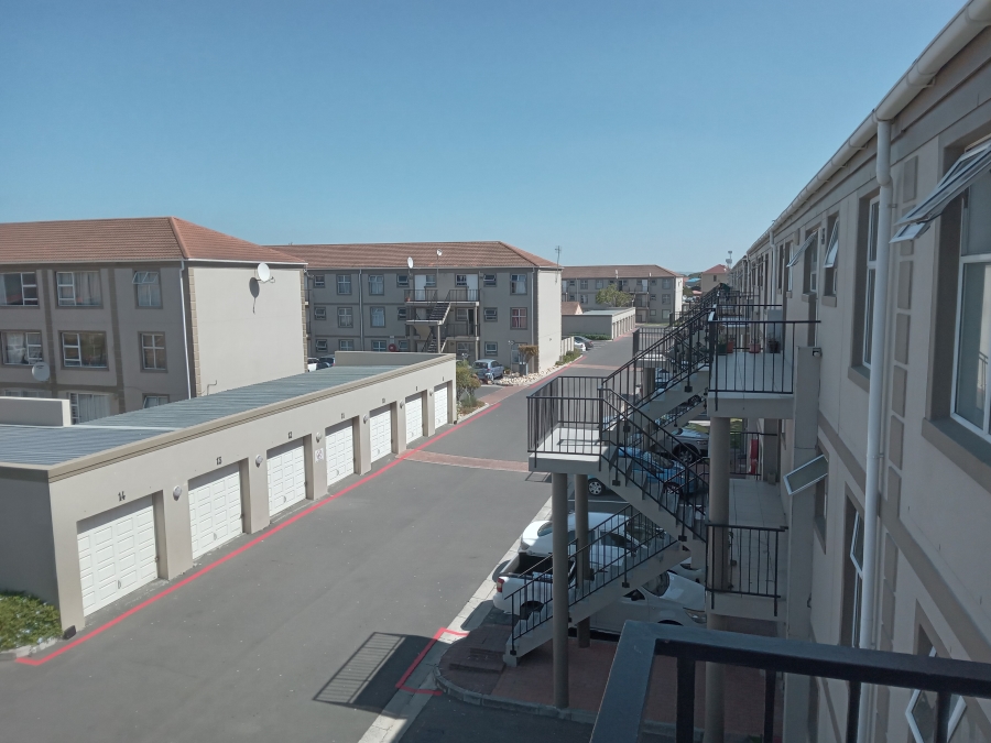 2 Bedroom Property for Sale in Guldenland Western Cape